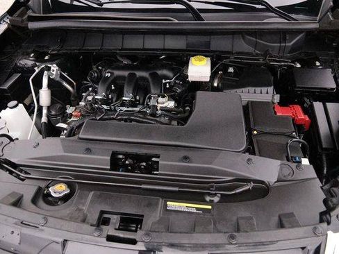 Certified 2025 Nissan Pathfinder SL AWD/4WD image 31