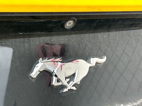 Used 2016 Ford Mustang Premium image 27