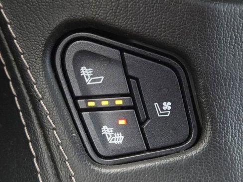 Used 2017 GMC Yukon XL Denali w/ Open Road Package image 7