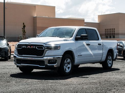 Used 2025 RAM 1500 Big Horn AWD/4WD image 1