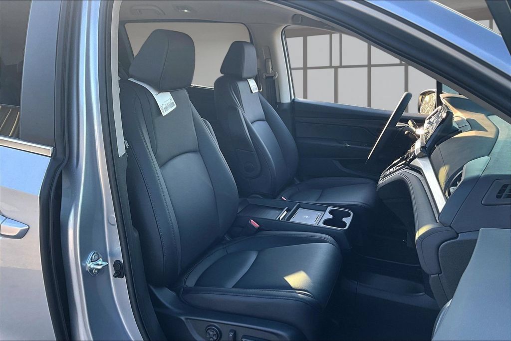 New 2026 Honda Odyssey EX-L image 9