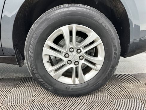 Used 2019 Buick Enclave Essence image 11