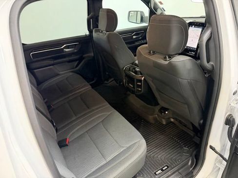Used 2024 RAM 1500 Big Horn AWD/4WD image 38