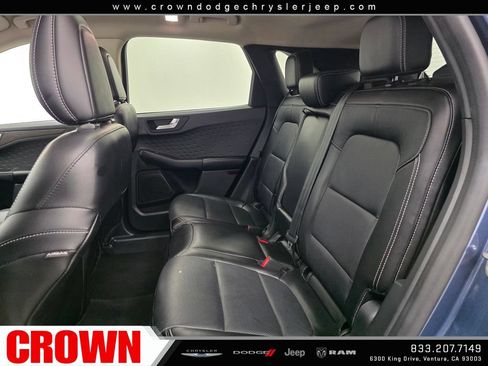 Used 2020 Ford Escape Titanium FWD image 18