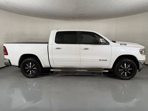 Used 2019 RAM 1500 Laramie AWD/4WD image 9