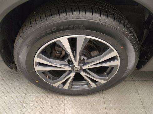 Used 2018 Nissan Rogue SL AWD/4WD image 31