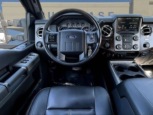 Used 2016 Ford F350 Lariat w/ Lariat Interior Package AWD/4WD image 11