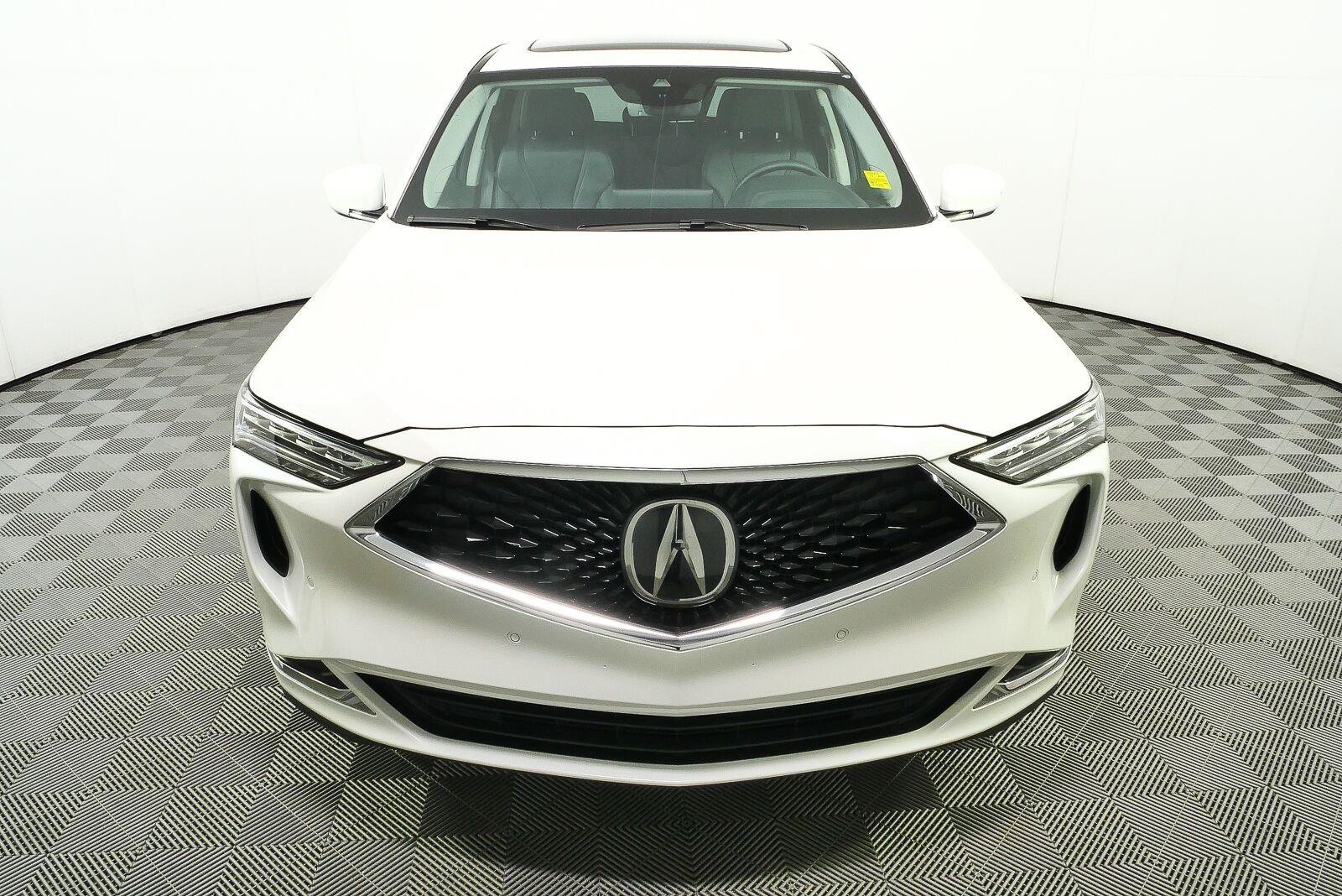 Used 2023 Acura MDX w/ Technology Package AWD/4WD image 34