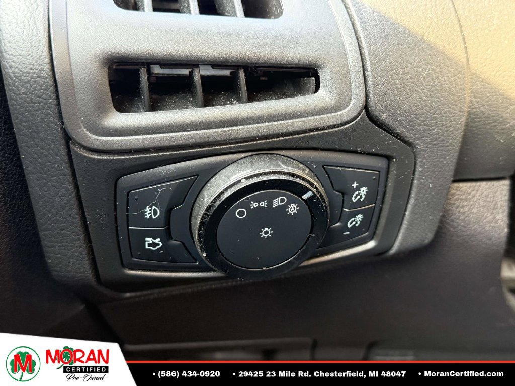 Used 2014 Ford Focus SE w/ Equipment Group 201A FWD image 26