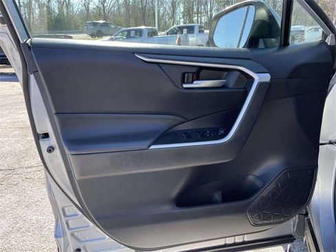 Used 2024 Toyota RAV4 XLE image 17