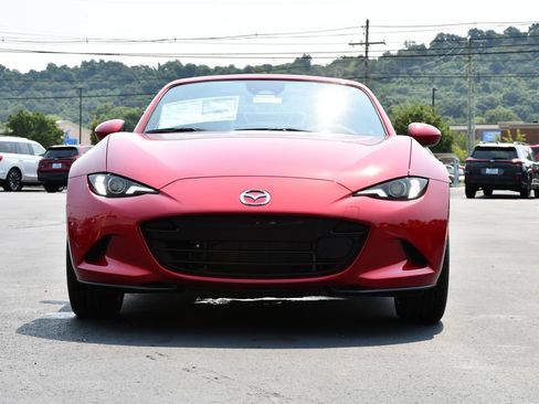 New 2026 MAZDA MX-5 Miata RF Grand Touring RWD image 2