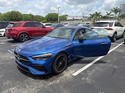 Used 2024 Mercedes-Benz CLE 300 4MATIC Coupe image 3