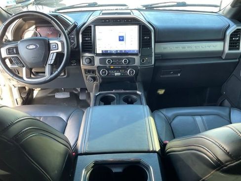 Used 2022 Ford F250 Platinum w/ FX4 Off-Road Package image 12