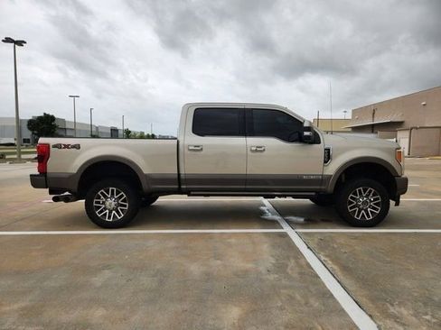 Used 2018 Ford F250 King Ranch w/ King Ranch Ultimate Package AWD/4WD image 4