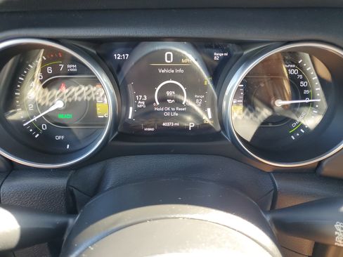 Used 2021 Jeep Wrangler Unlimited Sahara w/ Safety Group image 27