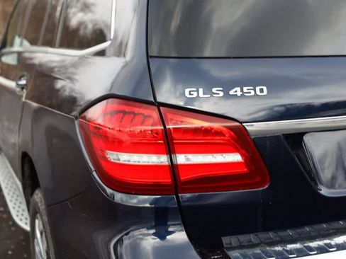 Used 2018 Mercedes-Benz GLS 450 4MATIC image 29