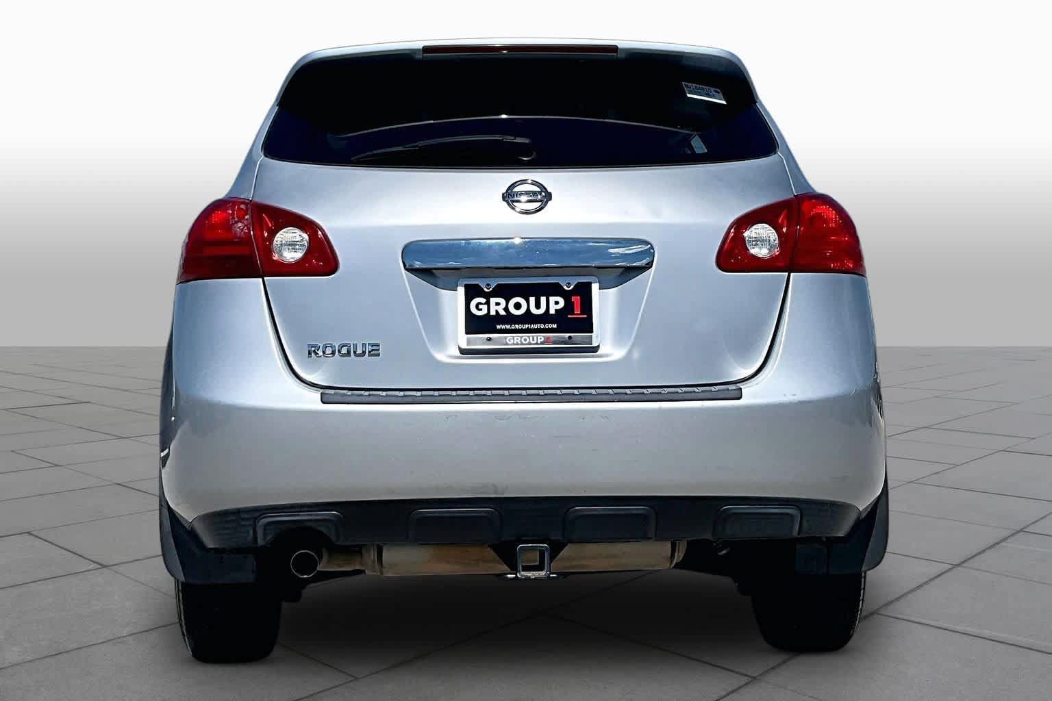 Used 2011 Nissan Rogue S FWD image 4