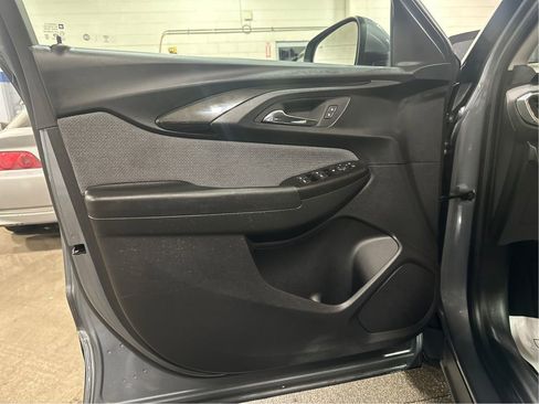 Certified 2022 Chevrolet TrailBlazer LT w/ Driver Confidence Package image 20