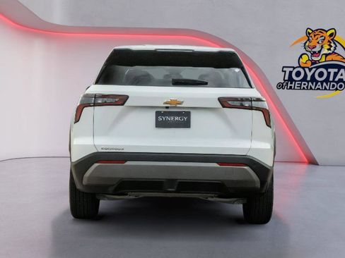 Used 2026 Chevrolet Equinox LT FWD image 6
