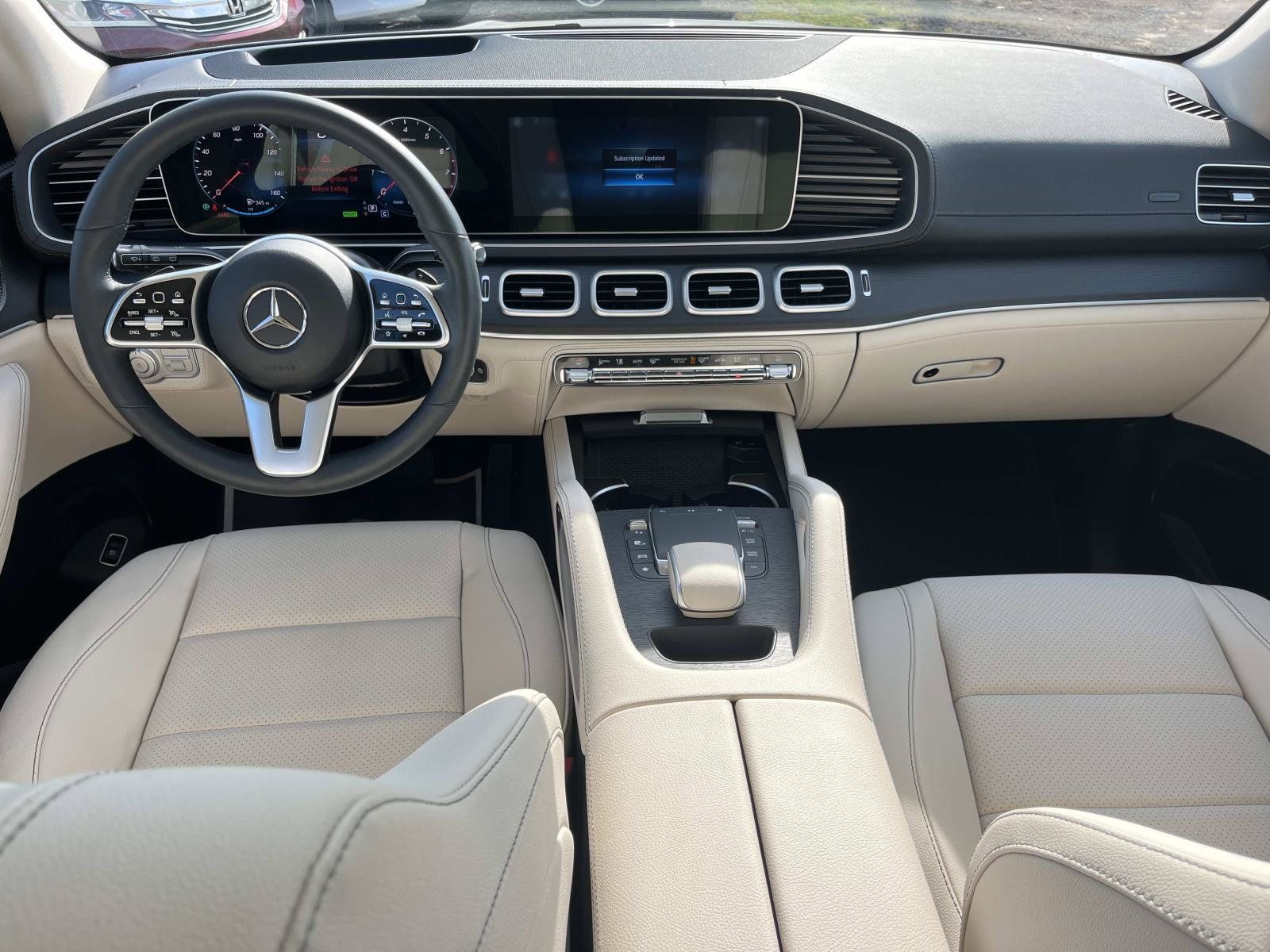 Used 2023 Mercedes-Benz GLE 450 4MATIC image 16