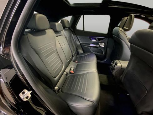 Used 2023 Mercedes-Benz GLC 300 4MATIC image 19