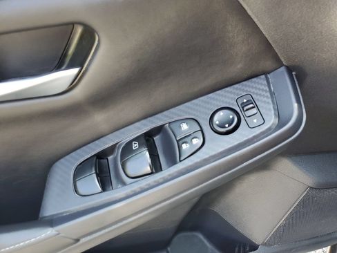 Used 2024 Nissan Sentra SV FWD image 32