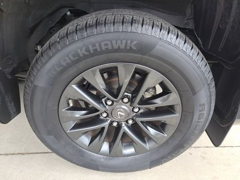 Used 2022 Lexus GX 460 Premium AWD/4WD image 25