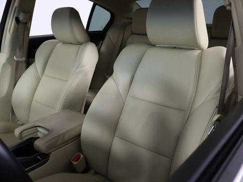 Used 2012 Acura TL image 11