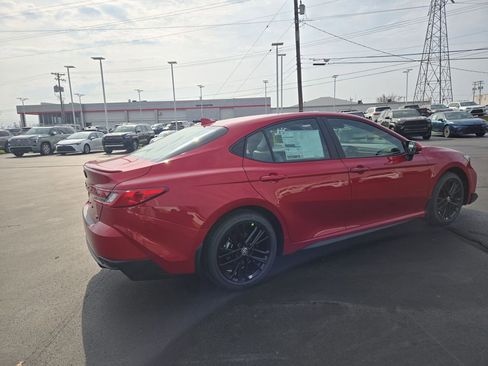 New 2026 Toyota Camry SE FWD image 5