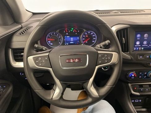 Used 2023 GMC Terrain SLE w/ Driver Convenience Package AWD/4WD image 17