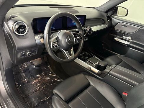 Used 2022 Mercedes-Benz GLB 250 image 17