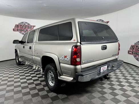 Used 2003 Chevrolet Silverado 2500 LT AWD/4WD image 4