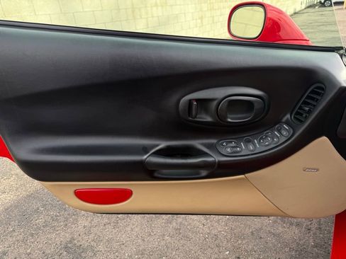 Used 2002 Chevrolet Corvette Convertible w/ Preferred Equipment Group2 image 14