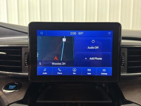 Certified 2023 Ford Explorer Platinum w/ Class IV Trailer Tow Package AWD/4WD image 4