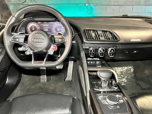 Used 2021 Audi R8 V10 performance image 2
