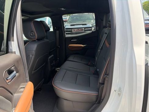 New 2026 GMC Canyon AT4 w/ Nightfall Edition AWD/4WD image 11