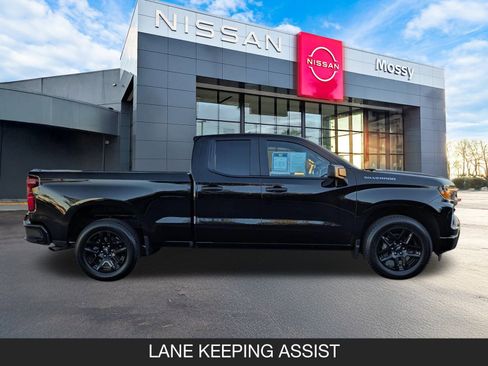 Used 2024 Chevrolet Silverado 1500 Custom image 6