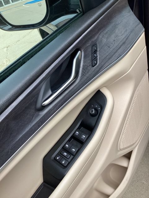 Used 2024 Jeep Grand Cherokee Limited AWD/4WD image 11