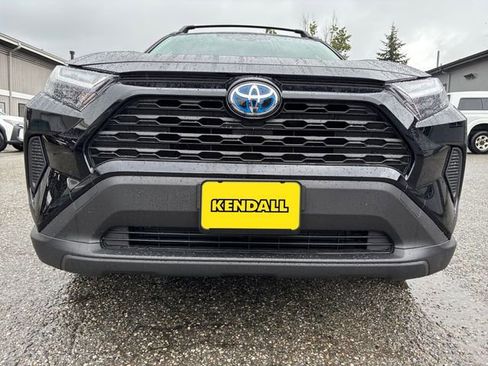 Used 2024 Toyota RAV4 LE AWD/4WD image 30