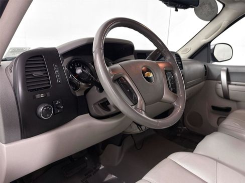 Used 2012 Chevrolet Silverado 1500 LT image 4