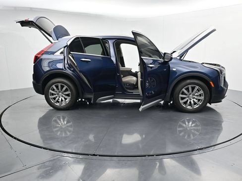 Used 2021 Cadillac XT4 Premium Luxury AWD/4WD image 41