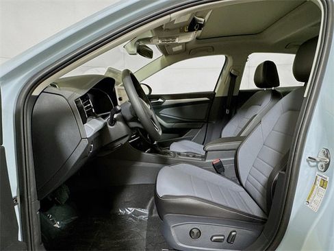 New 2026 Volkswagen Jetta SE image 11