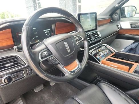 Used 2019 Lincoln Navigator Reserve AWD/4WD image 28