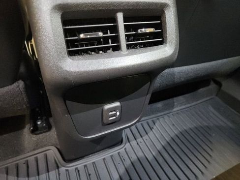 Used 2023 Chevrolet Equinox RS image 23