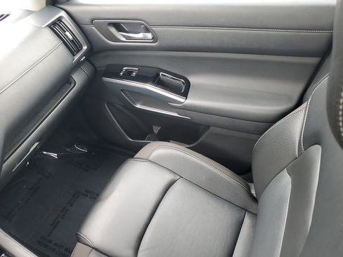 Certified 2023 Nissan Pathfinder SL image 11