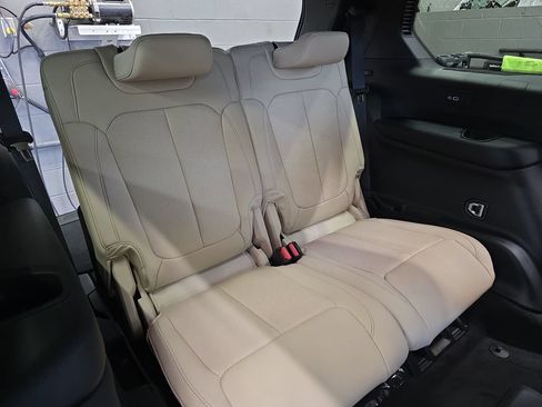 New 2026 Jeep Grand Cherokee L Limited AWD/4WD image 13