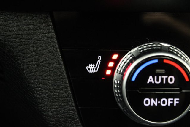 Used 2022 Mitsubishi Outlander SE AWD/4WD image 2