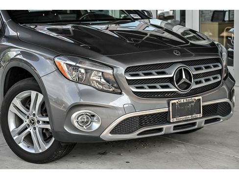 Used 2019 Mercedes-Benz GLA 250 4MATIC image 2