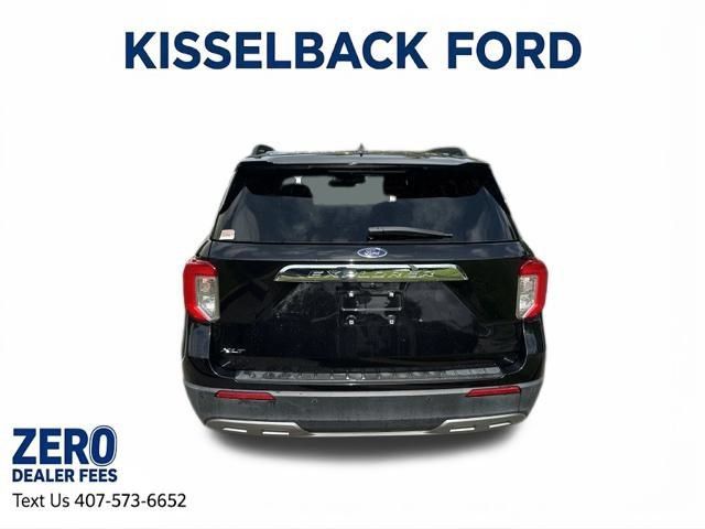 Used 2023 Ford Explorer XLT w/ Equipment Group 202A RWD image 5