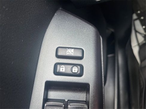 Used 2016 Toyota RAV4 XLE image 41